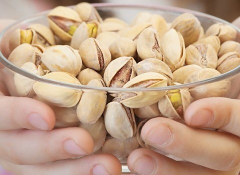 تصویر 1 از قیمت پسته احمد آقایی دامغان با کیفیت ارزان + خرید عمده